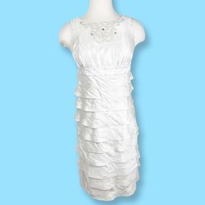 Adrianna Papell Beaded and Jeweled Off White Cocktail Dress Size 4